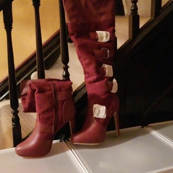 Stylish High Heel Fashion Boots - Picture 1 of 4
